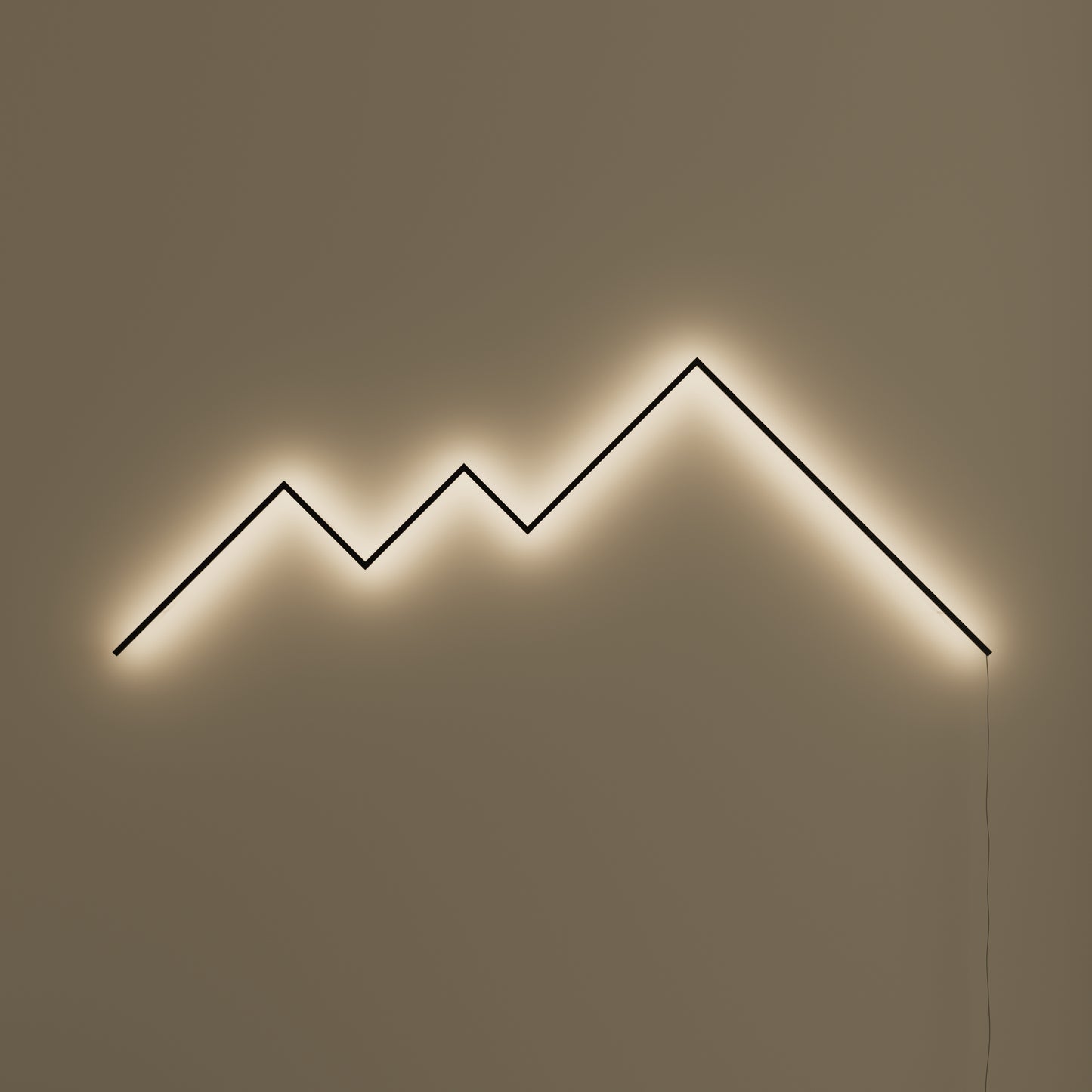 SIMPLE MOUNTAINS
